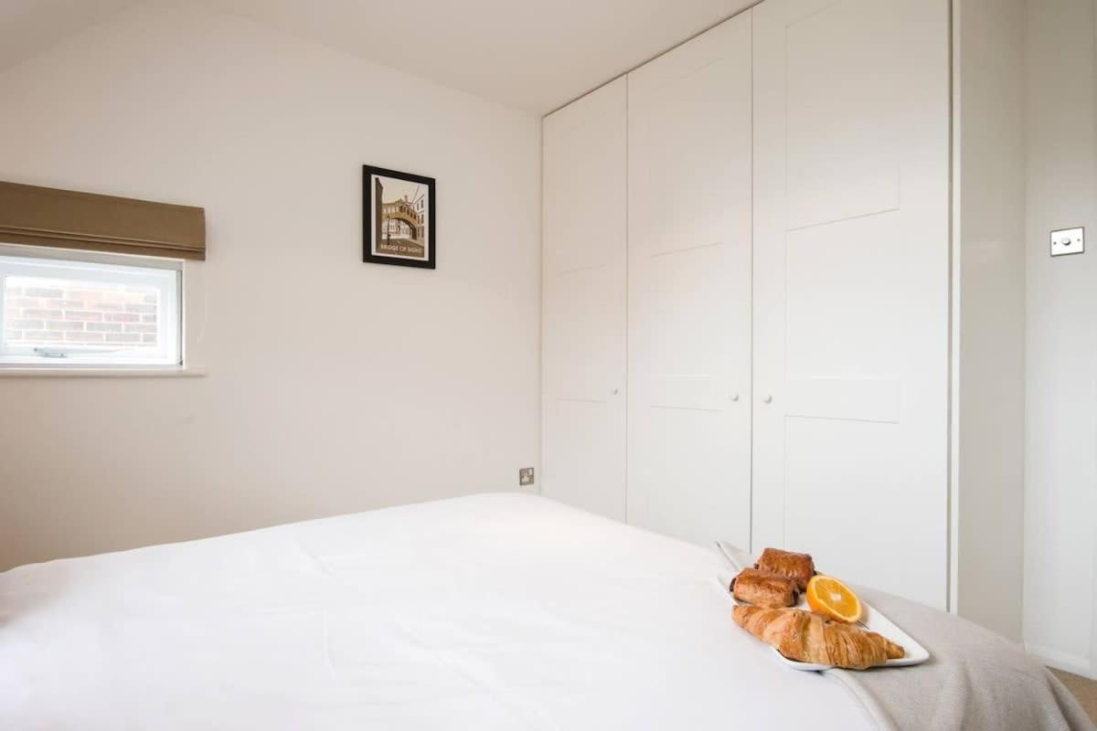 Modern Apartment In The Heart Of Oxford With Secure Underground Parking Luaran gambar