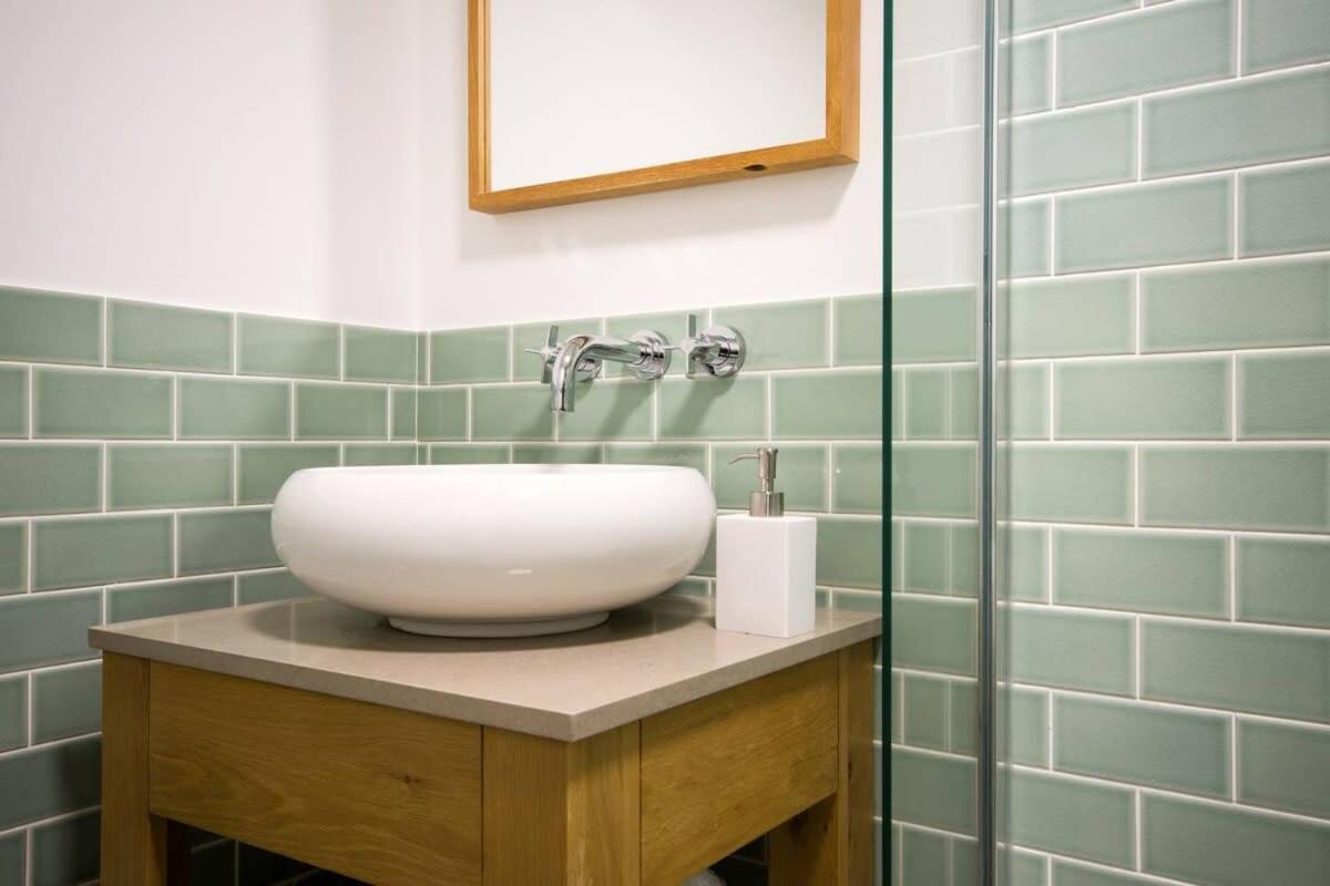 Modern Apartment In The Heart Of Oxford With Secure Underground Parking Luaran gambar
